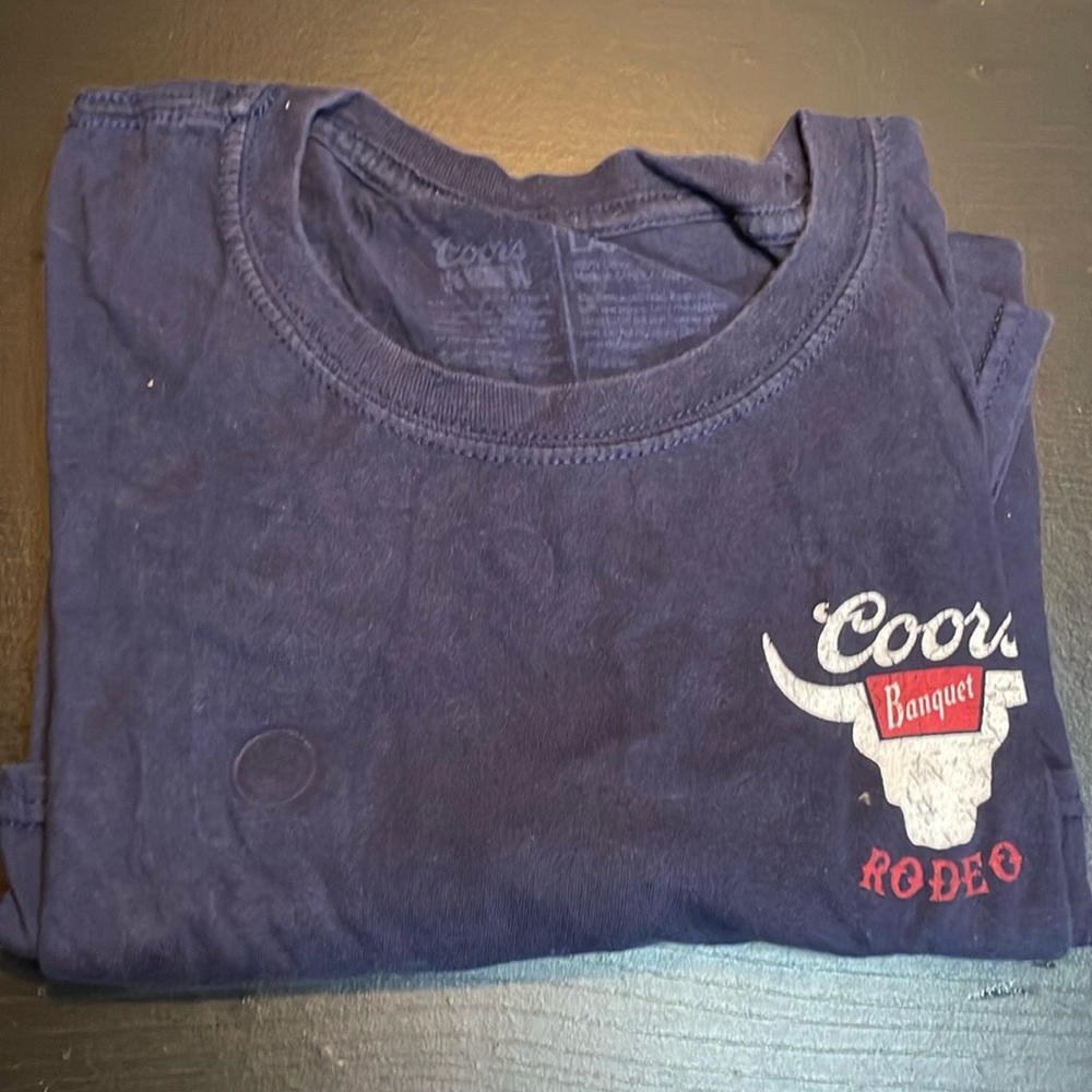 T-shirt size medium